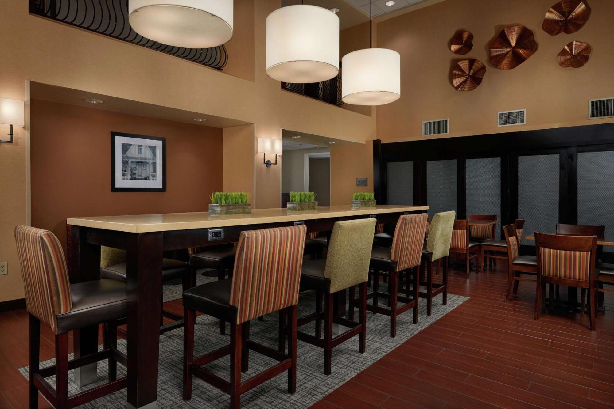 Hampton Inn & Suites Oxford-Anniston Exteriör bild