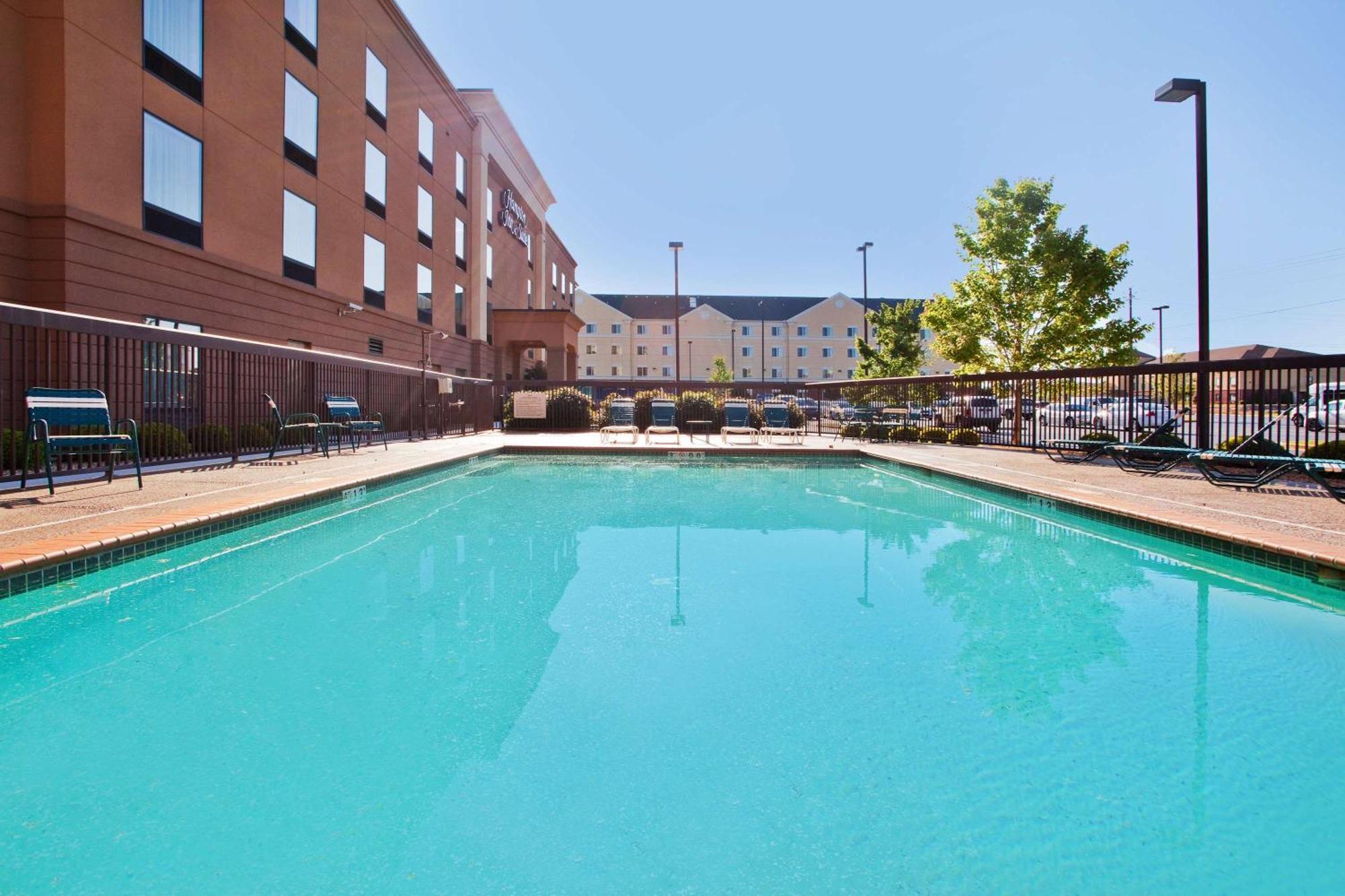 Hampton Inn & Suites Oxford-Anniston Exteriör bild