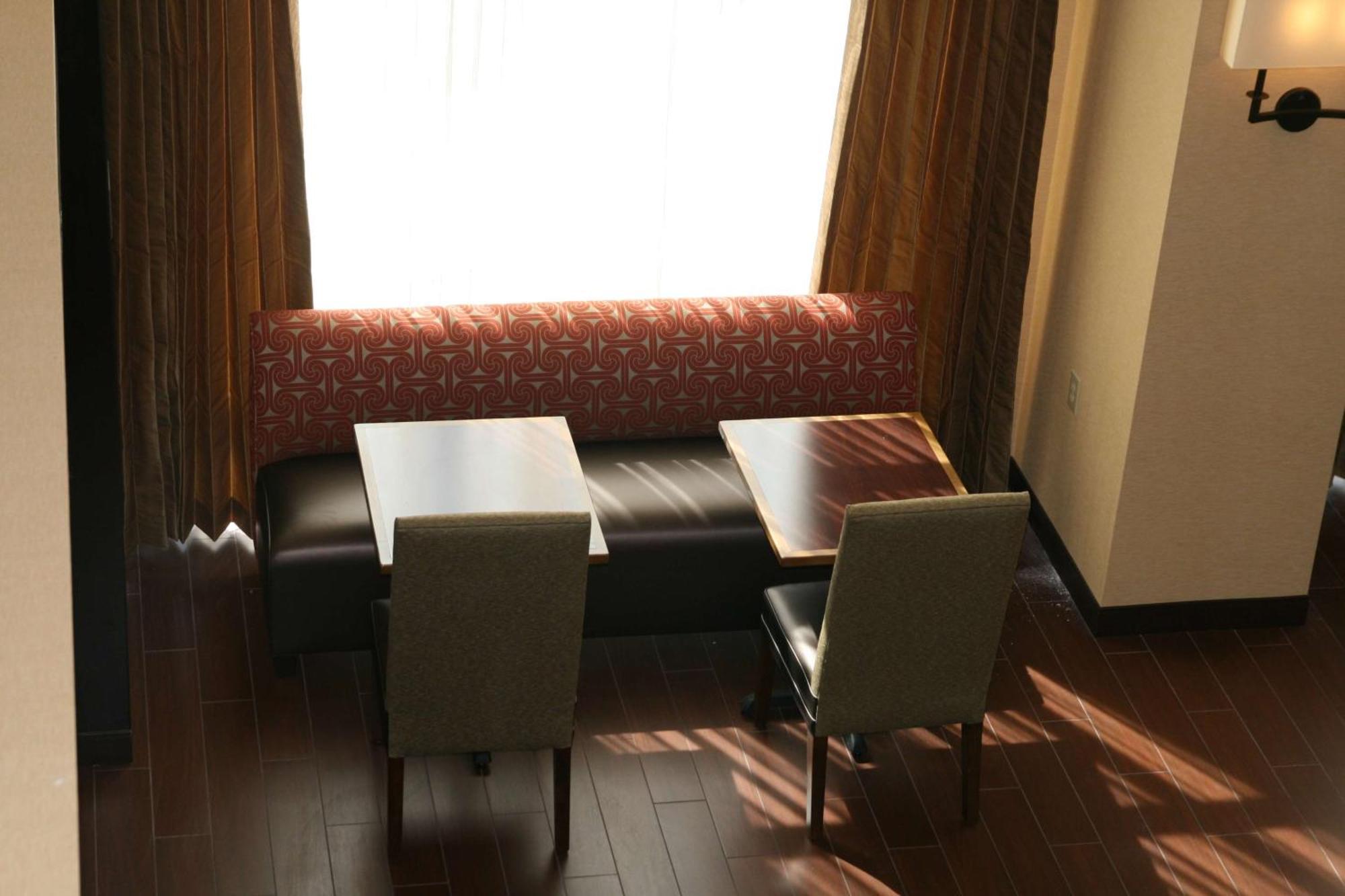 Hampton Inn & Suites Oxford-Anniston Exteriör bild